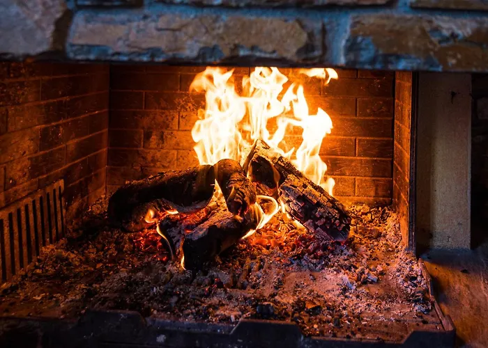 Venieri's Stone בית נופש